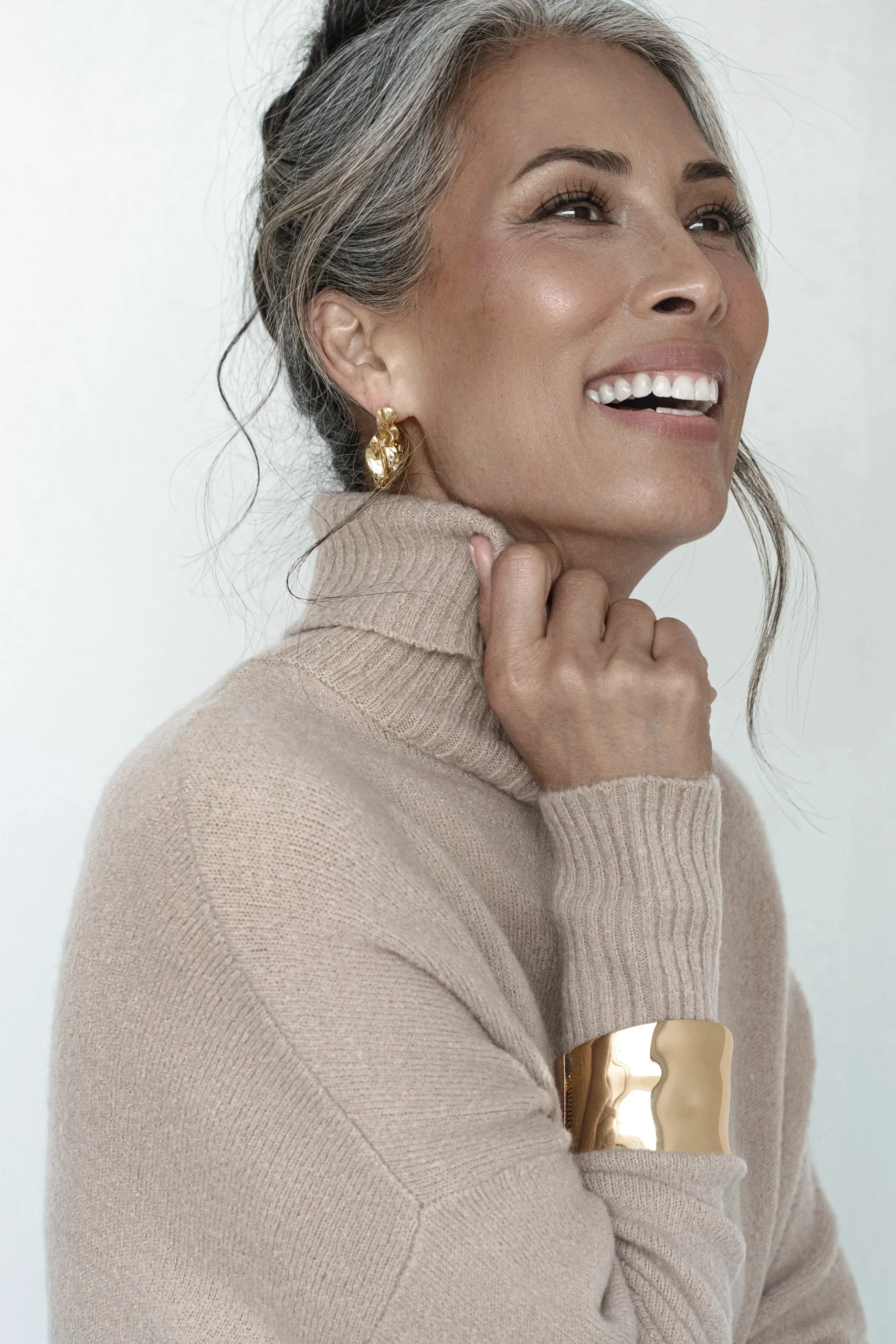 Gold Luminous Open Hoop Earrings*JLUXLABEL Online