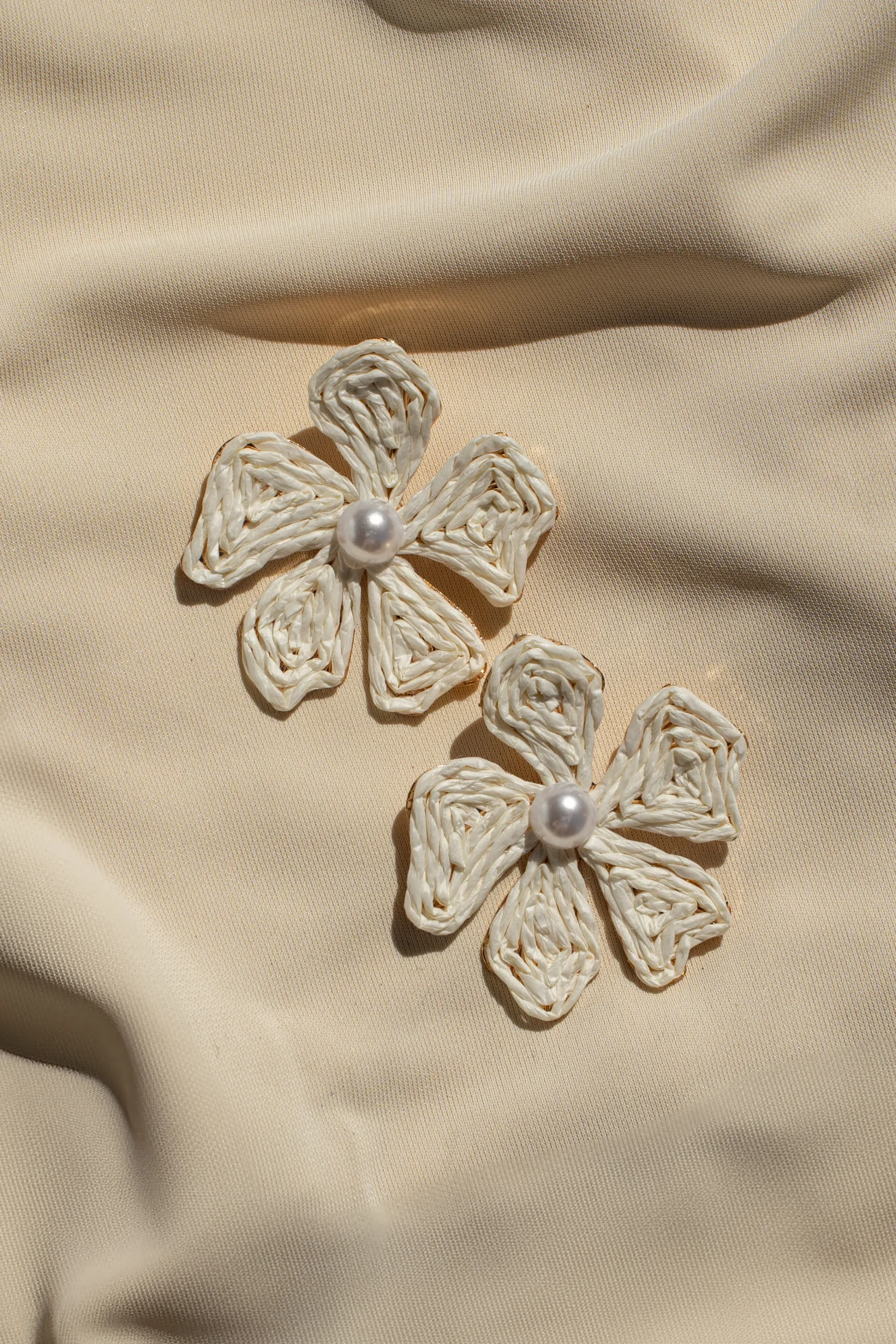 Ivory Lexa Flower Earrings*JLUXLABEL Discount