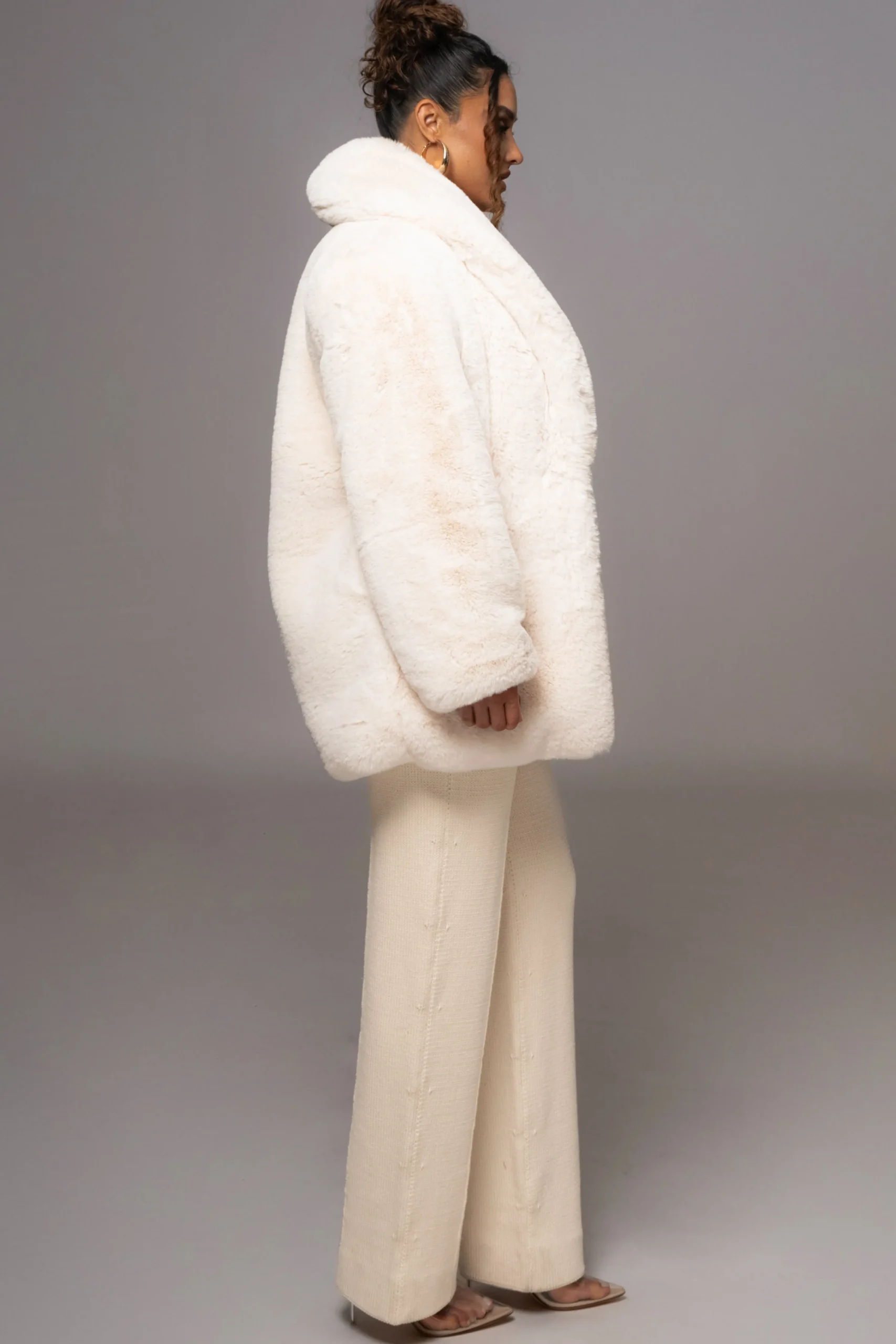 Ivory Refined Faux Fur Oversized Coat*JLUXLABEL Outlet